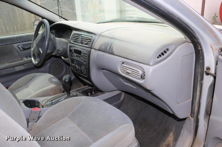 image for item DD0207 2000 Ford Taurus