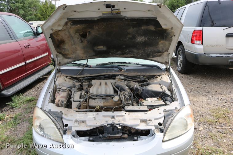 image for item DD0207 2000 Ford Taurus