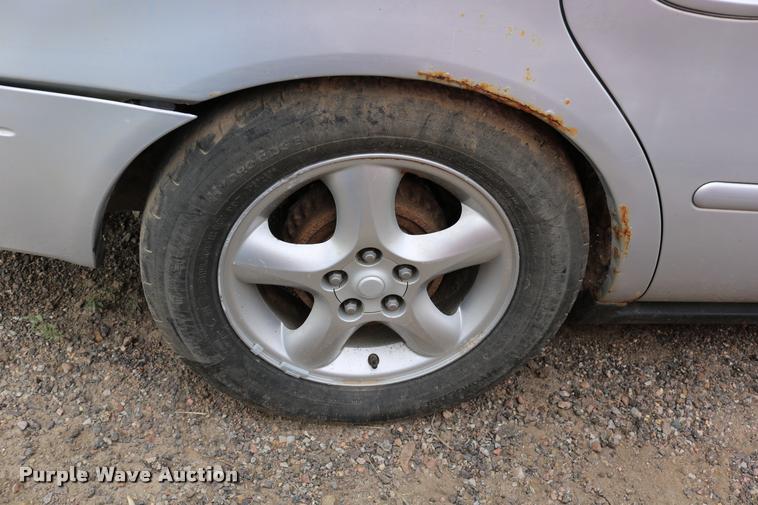 image for item DD0207 2000 Ford Taurus