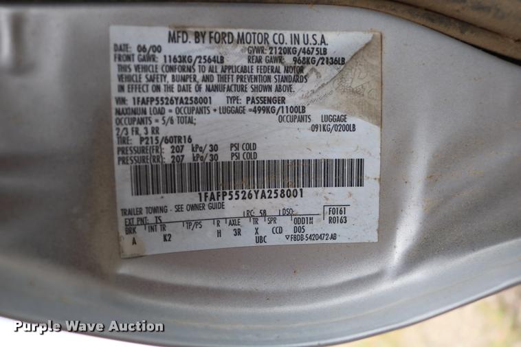 image for item DD0207 2000 Ford Taurus