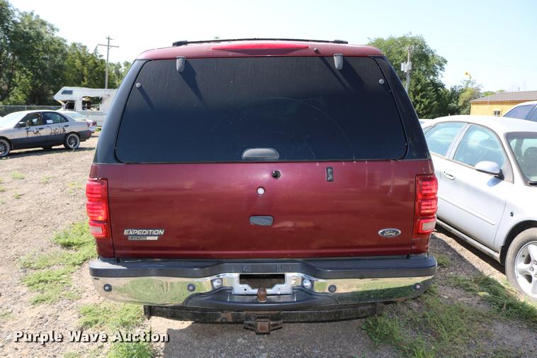 image for item DD0208 2001 Ford Expedition SUV