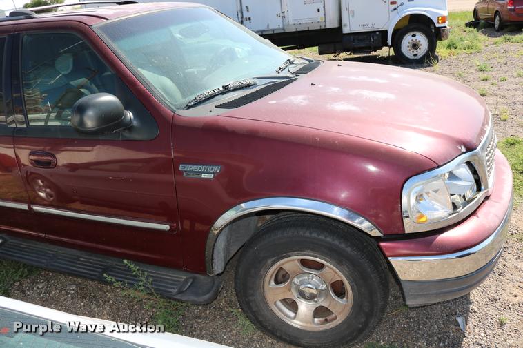 image for item DD0208 2001 Ford Expedition SUV