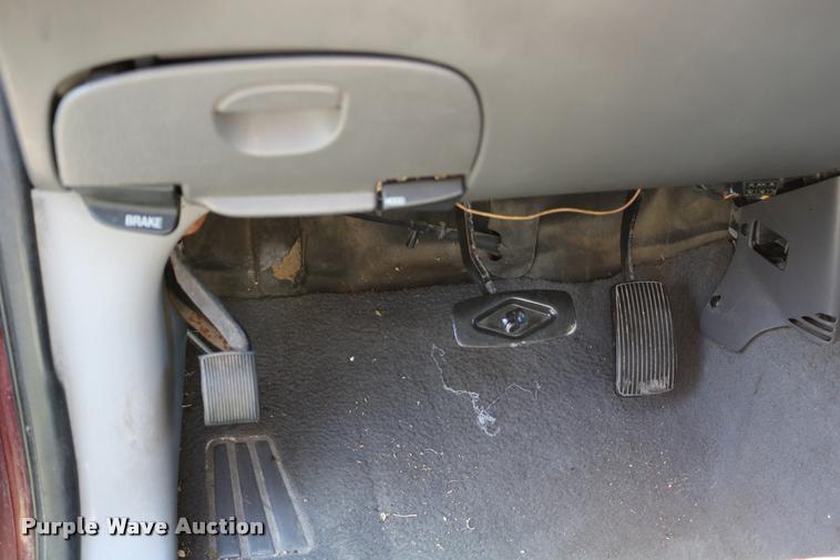 image for item DD0208 2001 Ford Expedition SUV