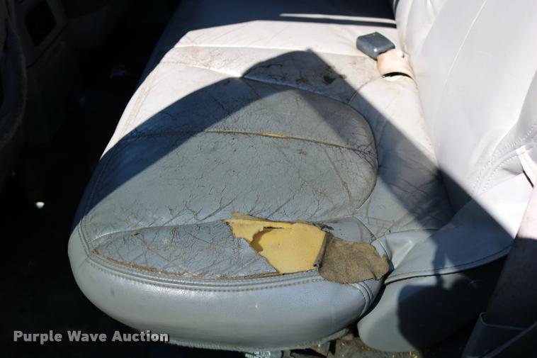 image for item DD0208 2001 Ford Expedition SUV