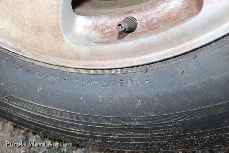 image for item DD0208 2001 Ford Expedition SUV