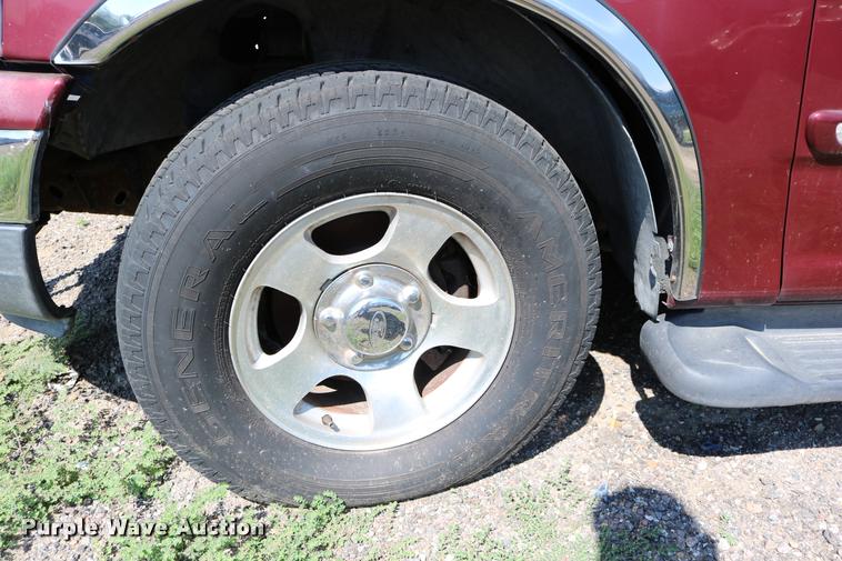 image for item DD0208 2001 Ford Expedition SUV