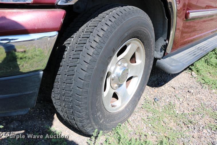 image for item DD0208 2001 Ford Expedition SUV