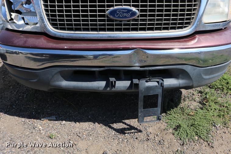 image for item DD0208 2001 Ford Expedition SUV