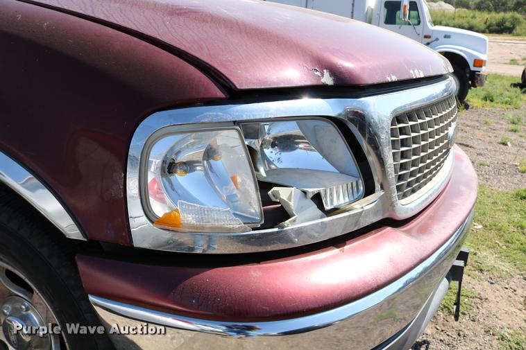image for item DD0208 2001 Ford Expedition SUV