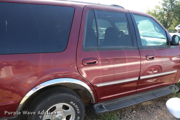 image for item DD0208 2001 Ford Expedition SUV