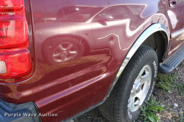 image for item DD0208 2001 Ford Expedition SUV