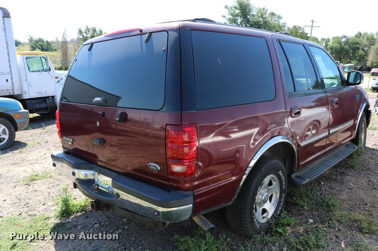 image for item DD0208 2001 Ford Expedition SUV