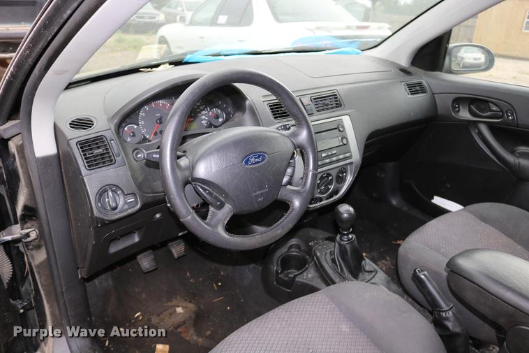 image for item DD0209 2005 Ford Focus