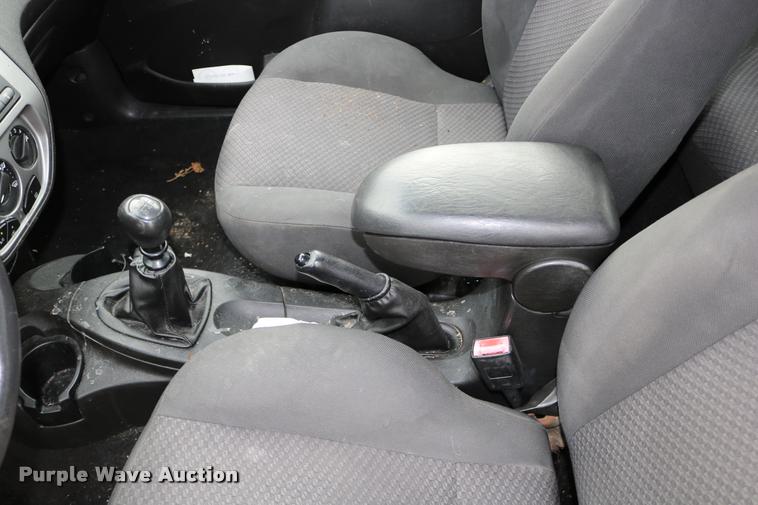 image for item DD0209 2005 Ford Focus
