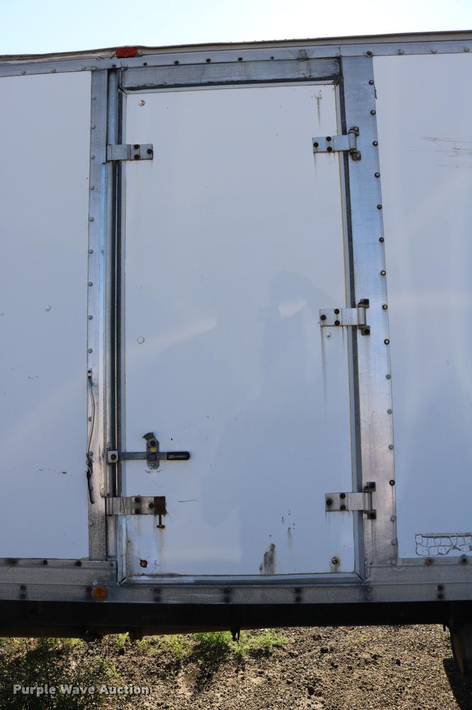 image for item DD0210 1992 International 4900 box truck