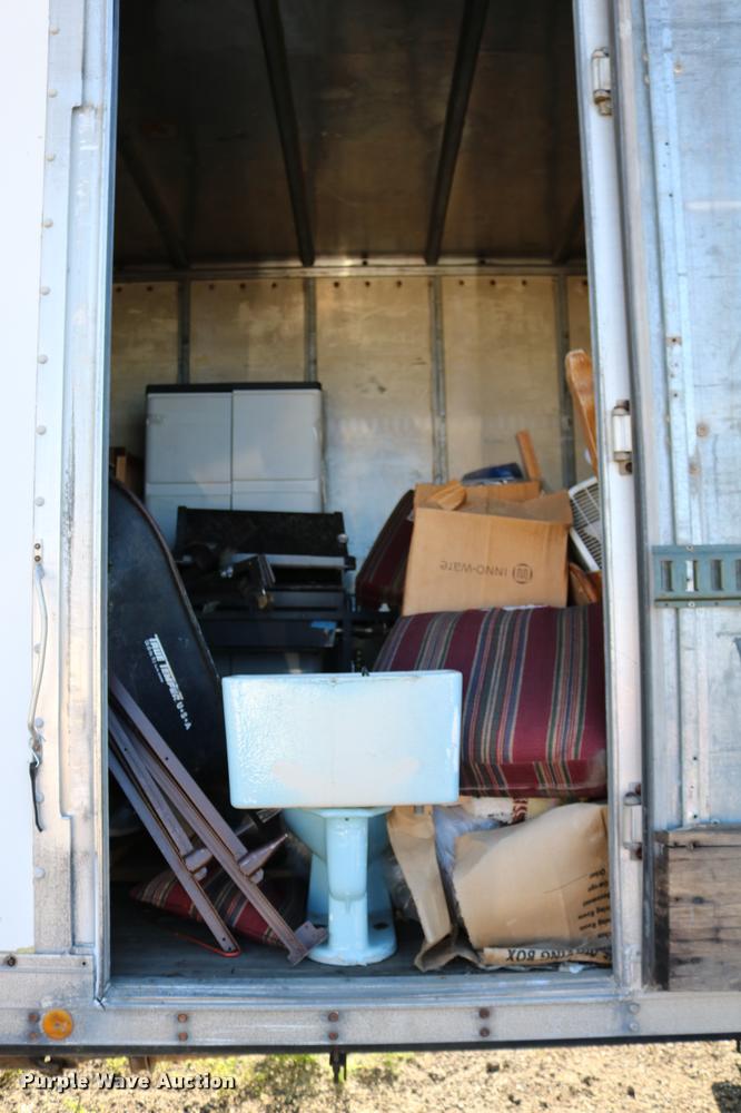 image for item DD0210 1992 International 4900 box truck