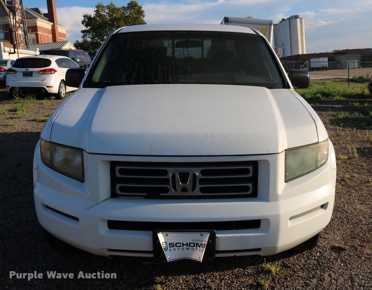 image for item DD0211 2006 Honda Ridgeline pickup truck
