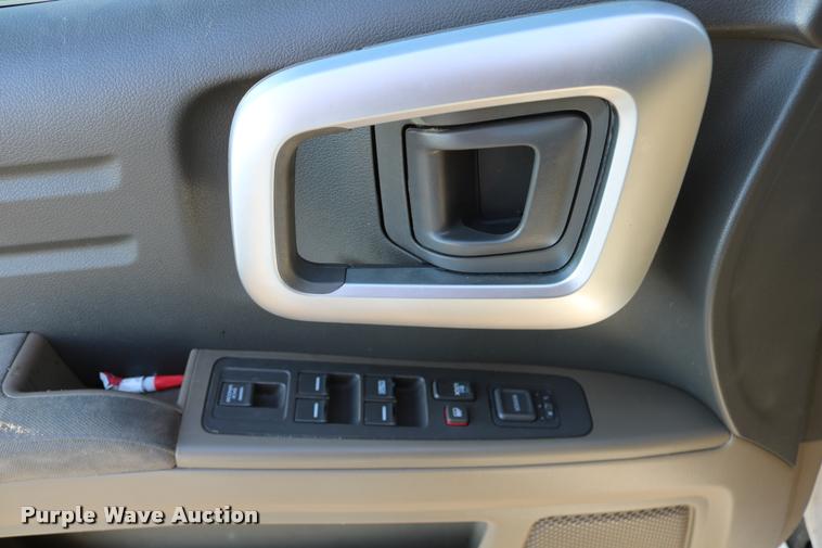 image for item DD0211 2006 Honda Ridgeline pickup truck