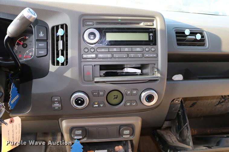 image for item DD0211 2006 Honda Ridgeline pickup truck