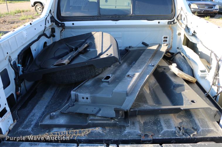 image for item DD0211 2006 Honda Ridgeline pickup truck
