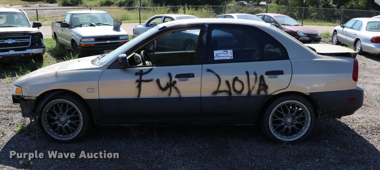 image for item DD0212 2000 Mitsubishi Mirage