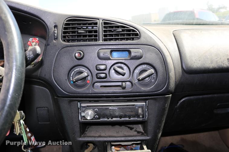 image for item DD0212 2000 Mitsubishi Mirage