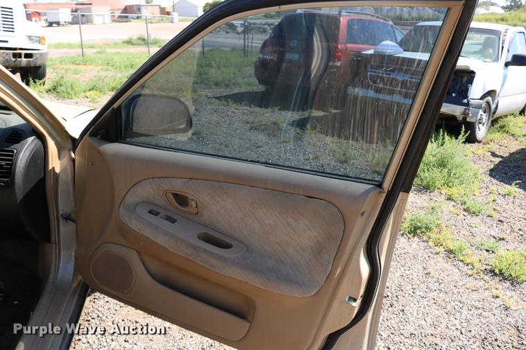 image for item DD0212 2000 Mitsubishi Mirage