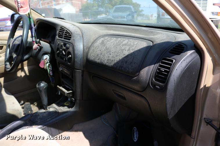 image for item DD0212 2000 Mitsubishi Mirage