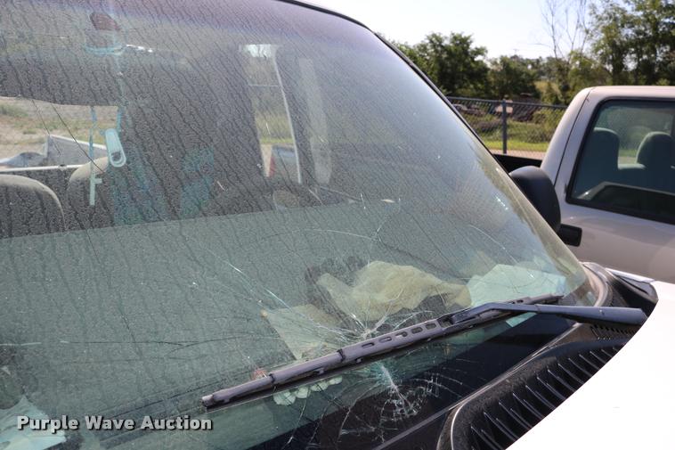 image for item DD0213 2003 Chevrolet Silverado 1500 pickup truck