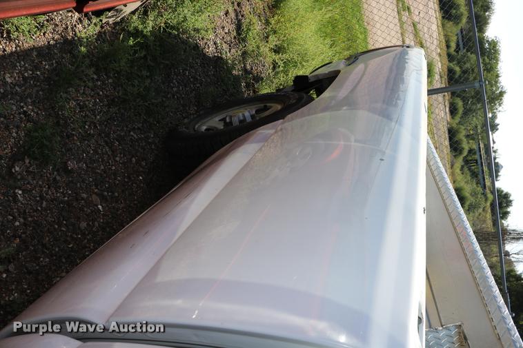 image for item DD0213 2003 Chevrolet Silverado 1500 pickup truck