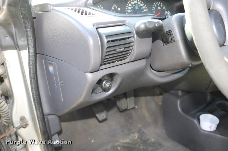 image for item DD0214 1998 Dodge Neon