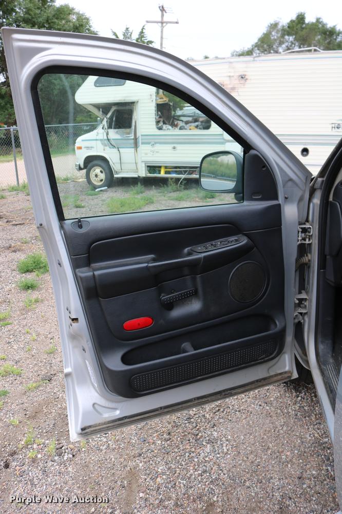 image for item DD0215 2003 Dodge Ram 1500 Quad Cab pickup truck