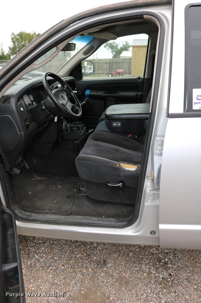 image for item DD0215 2003 Dodge Ram 1500 Quad Cab pickup truck