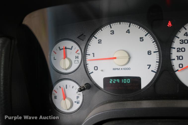 image for item DD0215 2003 Dodge Ram 1500 Quad Cab pickup truck