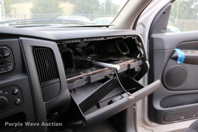 image for item DD0215 2003 Dodge Ram 1500 Quad Cab pickup truck