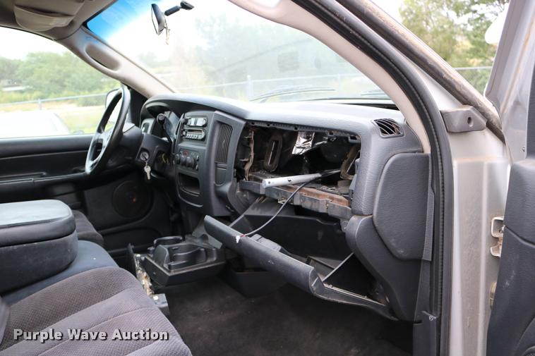 image for item DD0215 2003 Dodge Ram 1500 Quad Cab pickup truck