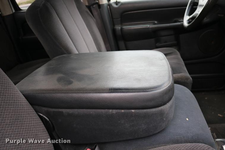 image for item DD0215 2003 Dodge Ram 1500 Quad Cab pickup truck