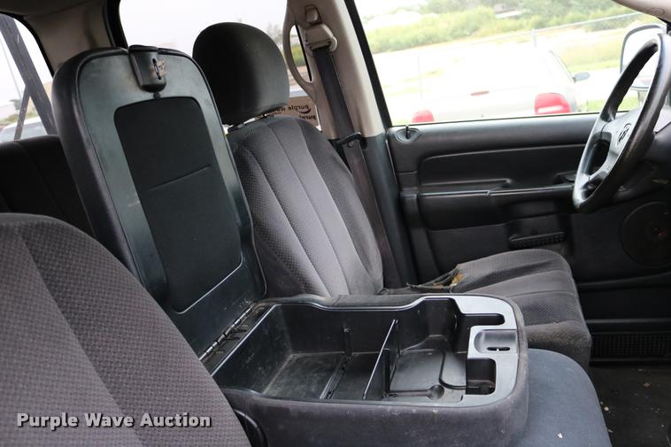 image for item DD0215 2003 Dodge Ram 1500 Quad Cab pickup truck