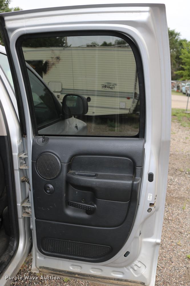 image for item DD0215 2003 Dodge Ram 1500 Quad Cab pickup truck