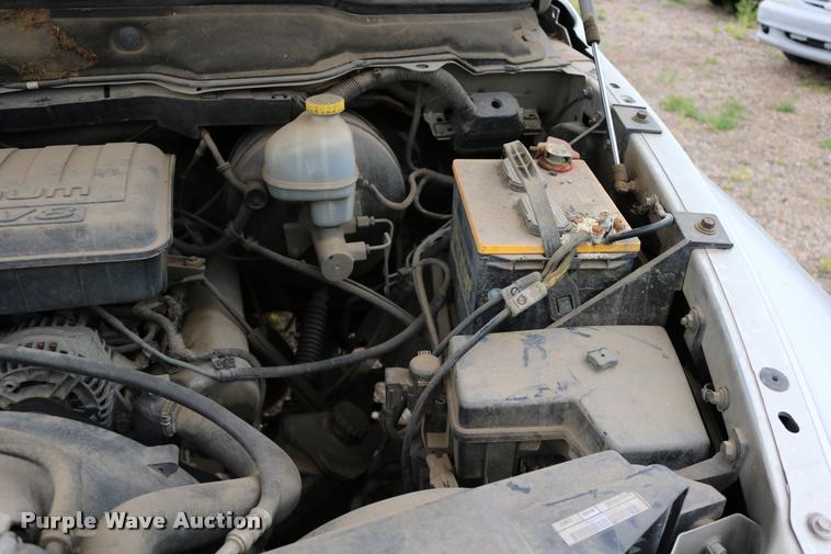 image for item DD0215 2003 Dodge Ram 1500 Quad Cab pickup truck