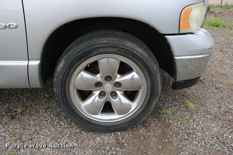 image for item DD0215 2003 Dodge Ram 1500 Quad Cab pickup truck