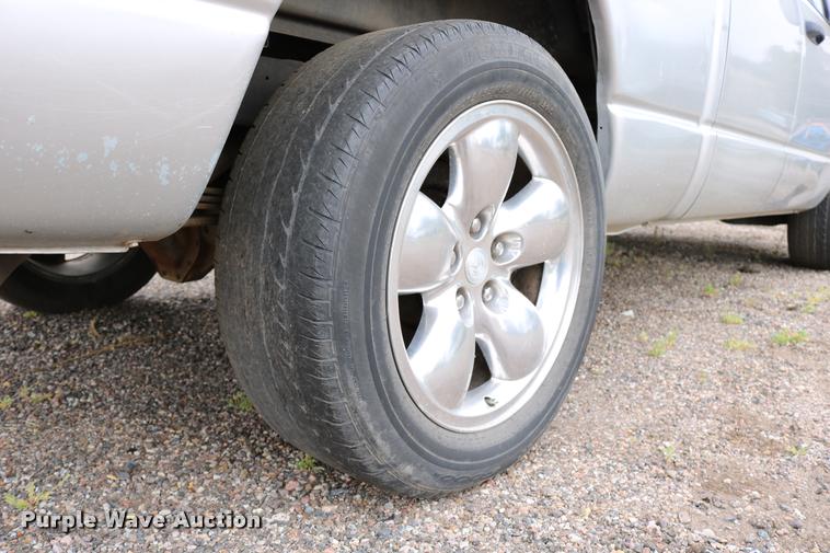 image for item DD0215 2003 Dodge Ram 1500 Quad Cab pickup truck