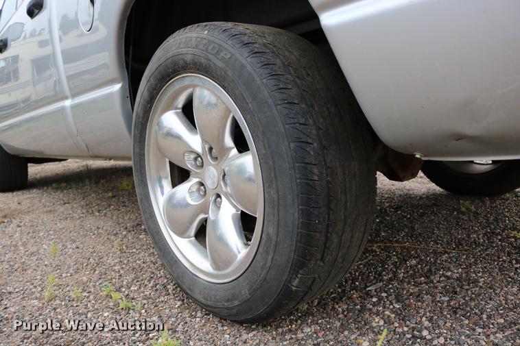 image for item DD0215 2003 Dodge Ram 1500 Quad Cab pickup truck