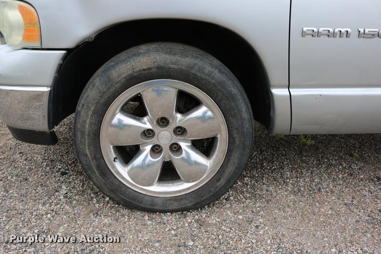 image for item DD0215 2003 Dodge Ram 1500 Quad Cab pickup truck