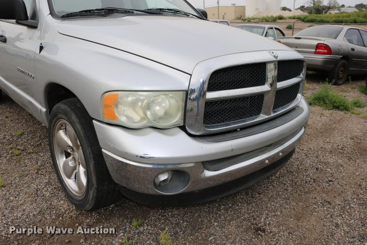image for item DD0215 2003 Dodge Ram 1500 Quad Cab pickup truck