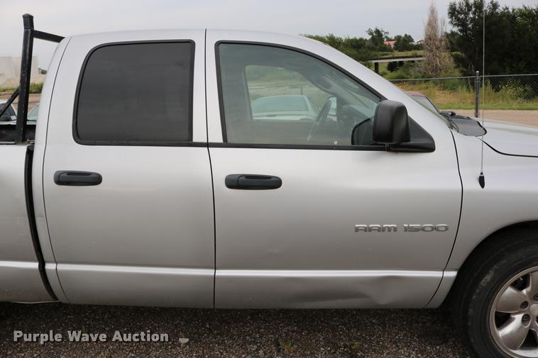 image for item DD0215 2003 Dodge Ram 1500 Quad Cab pickup truck