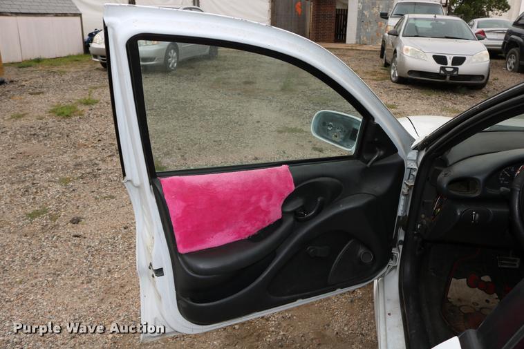 image for item DD0216 2001 Pontiac Sunfire