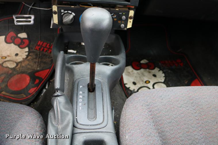 image for item DD0216 2001 Pontiac Sunfire