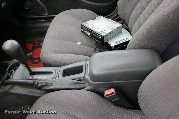 image for item DD0216 2001 Pontiac Sunfire