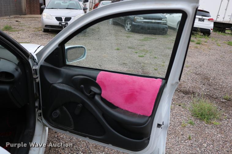 image for item DD0216 2001 Pontiac Sunfire